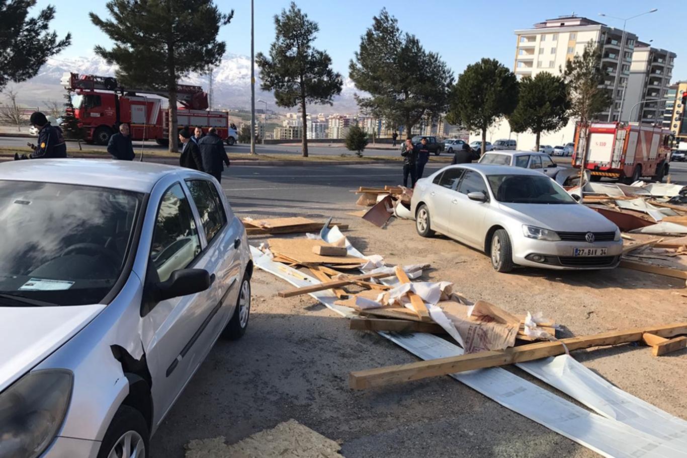 Kahramanmaraş'ta fırtına: Biri ağır 5 yaralı